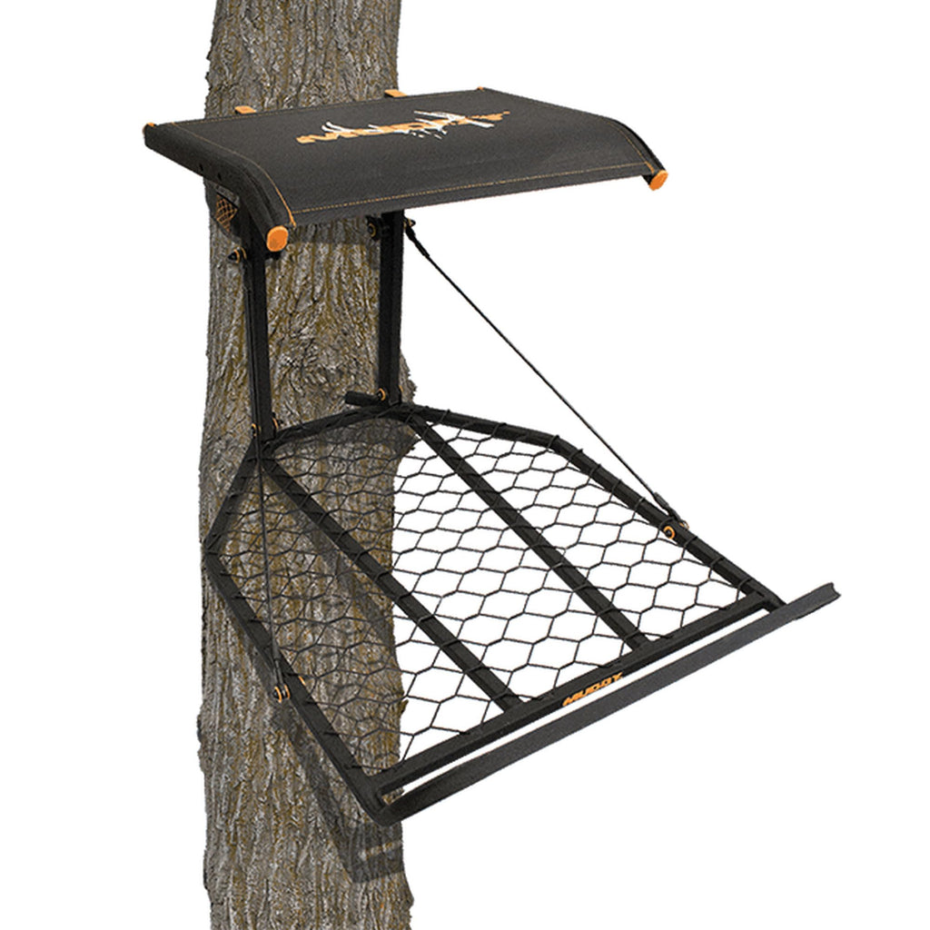 Hunting Tree Stand with Climbing Sticks D8488