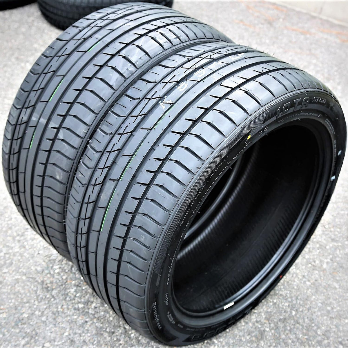 275/55R20 117V All Season XL Tire R2197