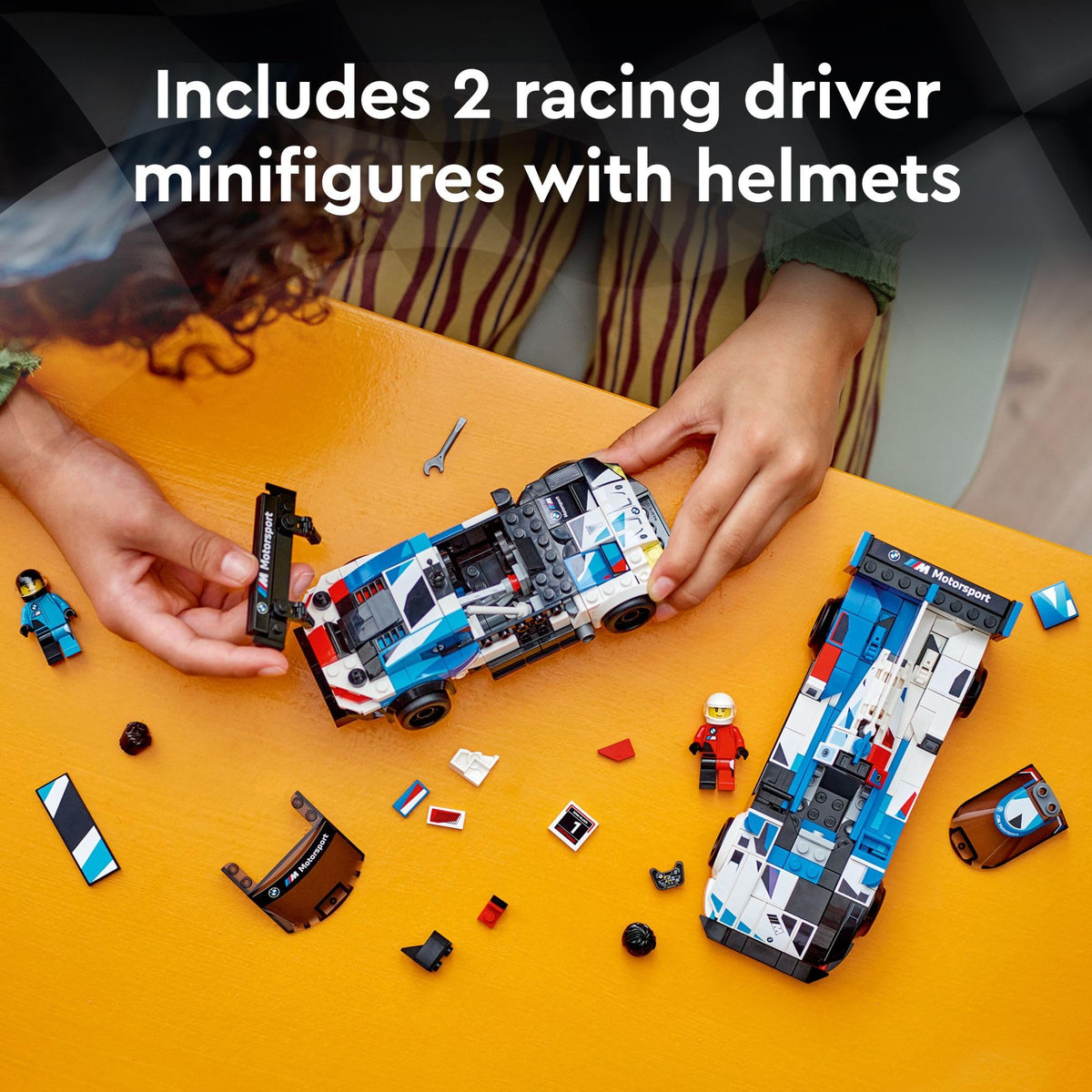Buildable Race Car Toy Set with 2 Models and 2 Minifigures Y42082
