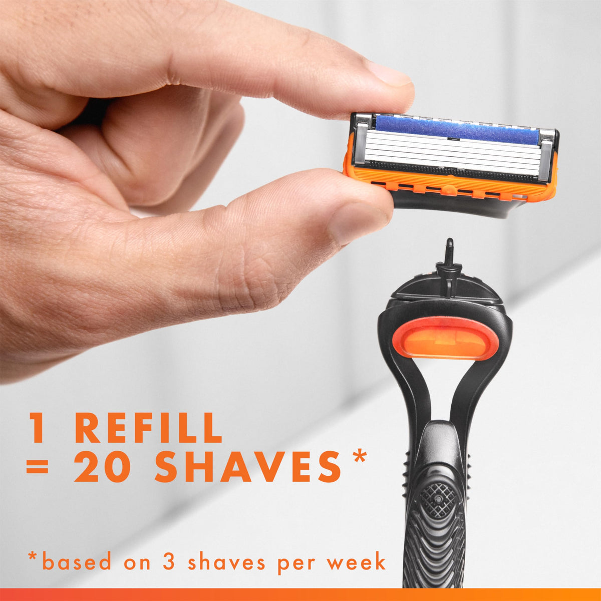 Razor Handle + 2 Razor Blade Refills A26616